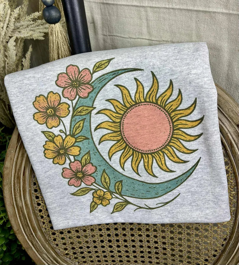 T-shirt sun and moon